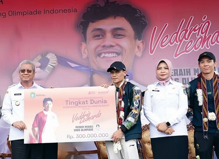 Pemprov Kalbar Berikan Bonus dan Sambut Meriah, Veddriq Leonardo Pulang Kampung