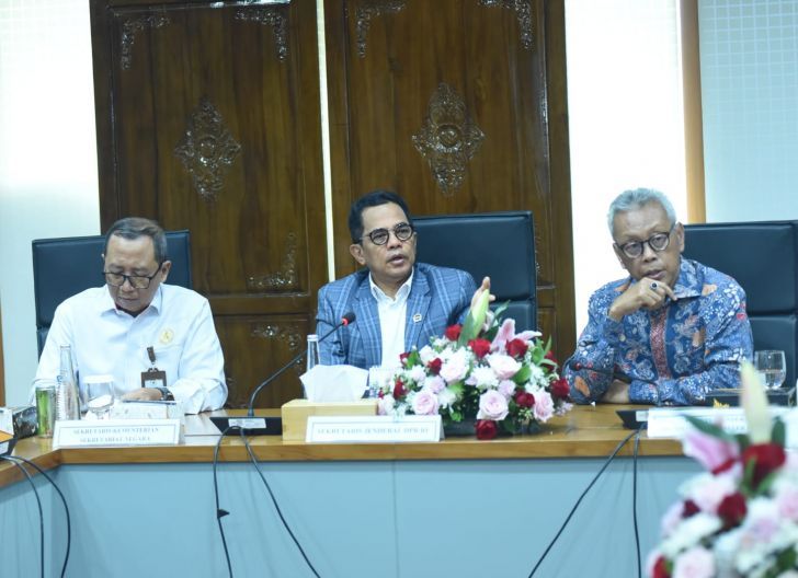 Sekjen DPR dan Kemensesneg Bahas Persiapan Pelantikan Presiden dan Wakil Presiden