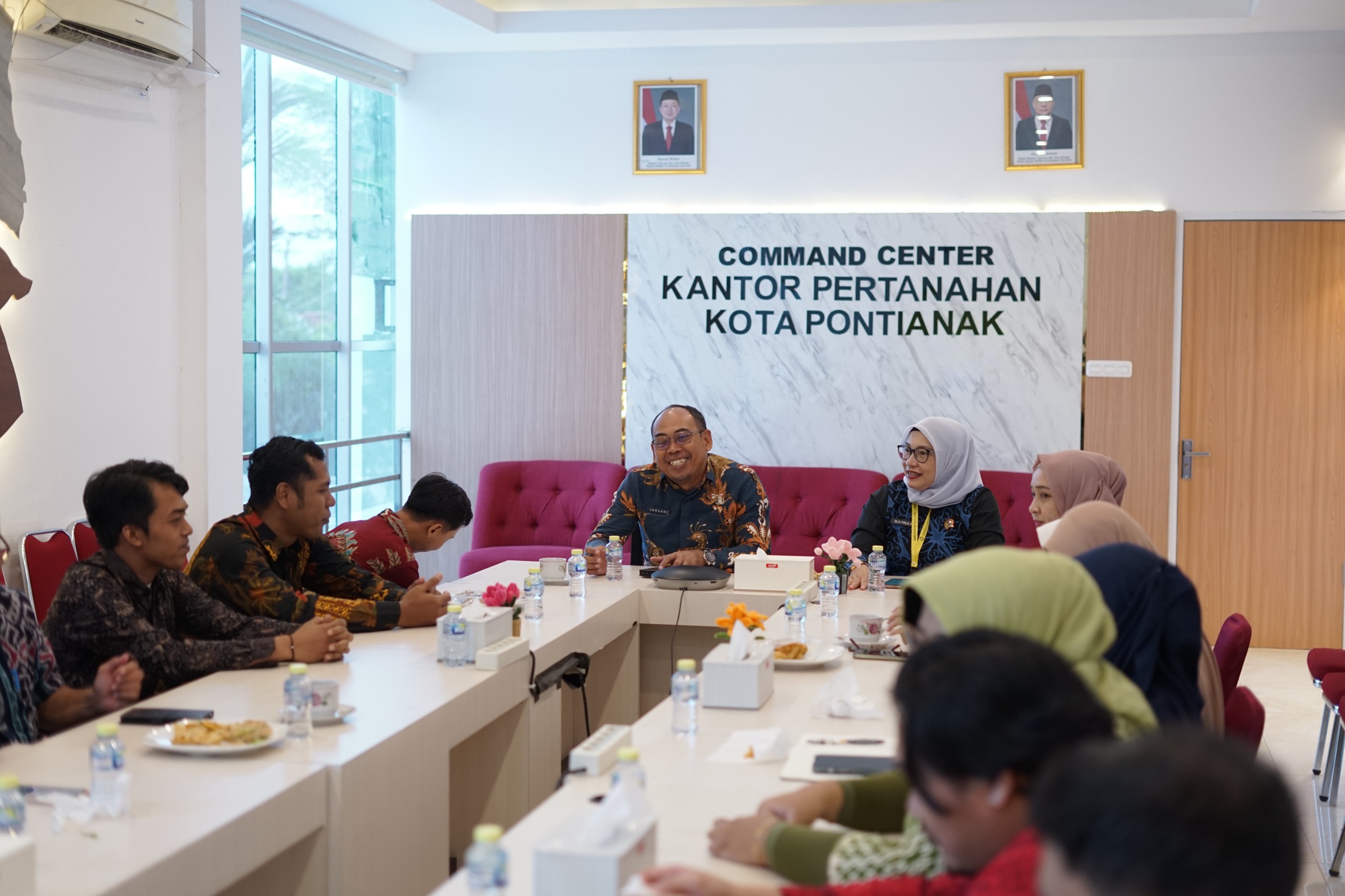 Kunjungan Kinerja Kantah Kab. Sukamara ke Kantah Kota Pontianak : Sinergi dan Sharing Session untuk Peningkatan Kualitas Pelayanan Publik